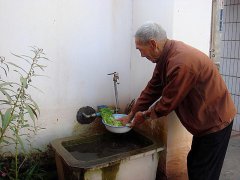 自來水中潛伏著致癌物質(zhì) 你造嗎？